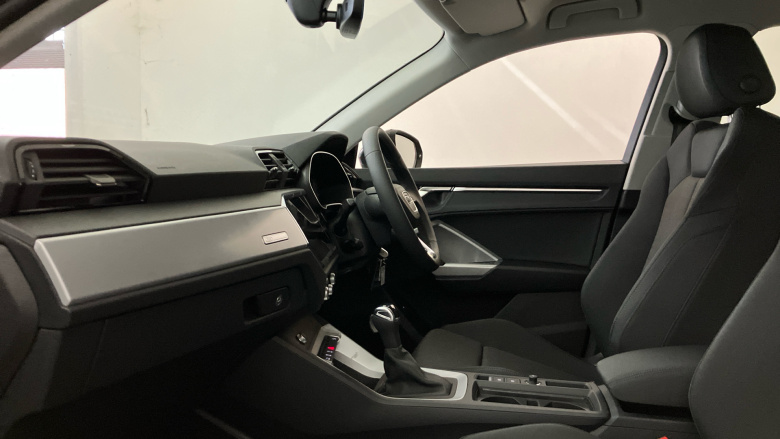 Audi Q3 35 TDI Sport 5dr S Tronic Diesel Estate